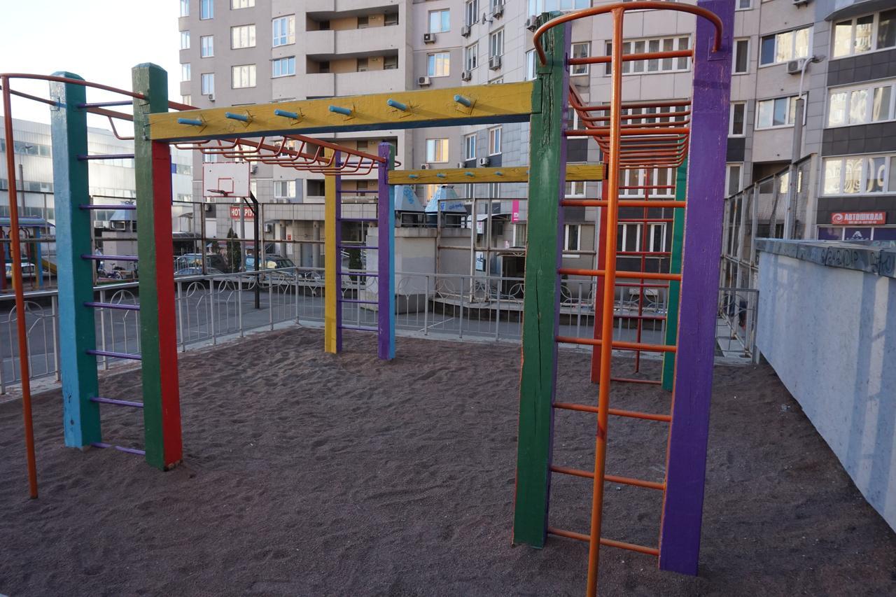 Apartment In Complex Korona On Knyazhyi Zaton 21 Kiev Buitenkant foto